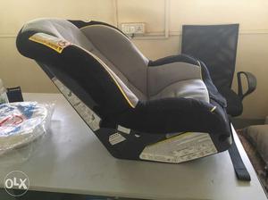 Great condition car seat with no damages and