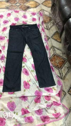 Guess company light blue jeans