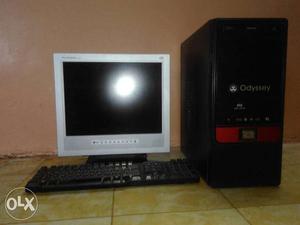 LG computer with CPU, keyboard and mouse.