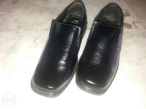Men's Formal Shoes: Brand New Size: 9 Leather