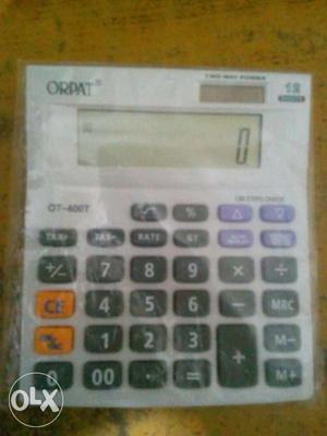 New Calculater In Excellent Condition