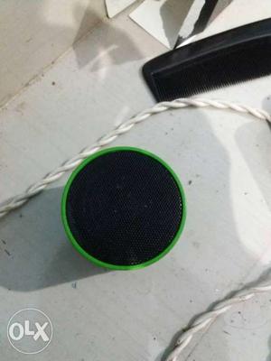 Round Green And Black Portable Speaker