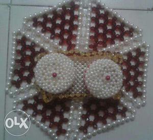 White And Red Beaded Kasnakta