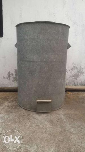 kg Rice container good condition, rust proof #**