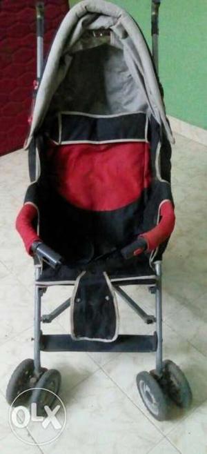 2 years old stroller used only for 6 mnth want to