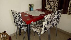 4sitter dinning table