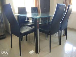 Dining table with 6 chairs in Tarabai Park Kolhapur
