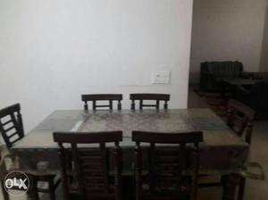 Dinning table in good condition.