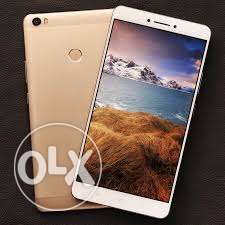 It is new mobile 15 days use only for 4gb ram and