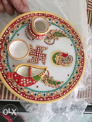 Unused decorated plate
