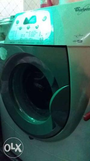 Whirpool front load fully automatic washing