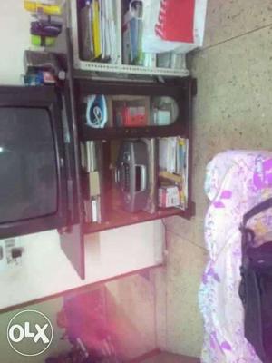 Wooden tv rack in good condition