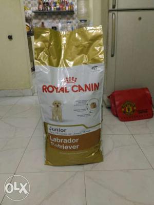 12kg royal canine packet. sealed. reason: Dog