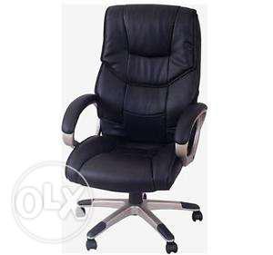 Black Office Rolling Armed Chair