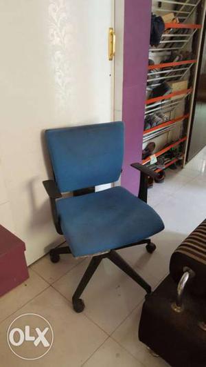Blue And Black Fabric Rolling Chair