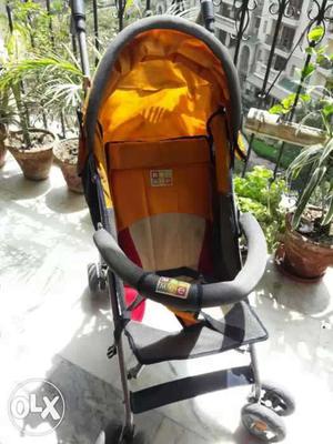 Mee Mee pram in excellent condition. Sparingly