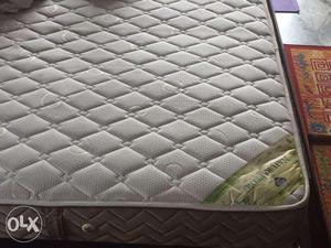 Natura Pedic Mattress new