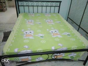 Rot Iron bed with Sleepwell Queensize 6 inch spring Matress