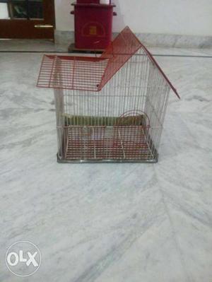 This cage is in good condition big cage nd new