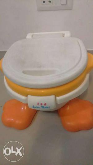 Toddler's White And Yellow Duck Potty Trainer