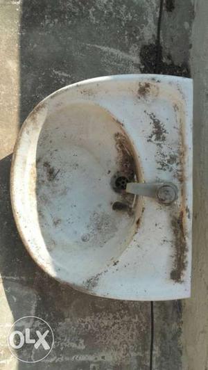 Wash basin/sink