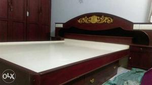 Wood queen size cot size: 6.5ft(L)×5.5 (B)