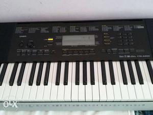 Black Casio Electric Keyboard