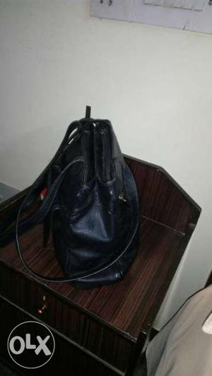 Black Leather 2 Way Handbag