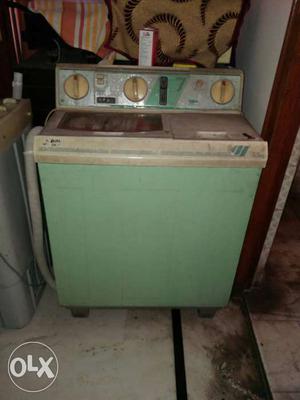 Jaipan washing machine with spin turbine for