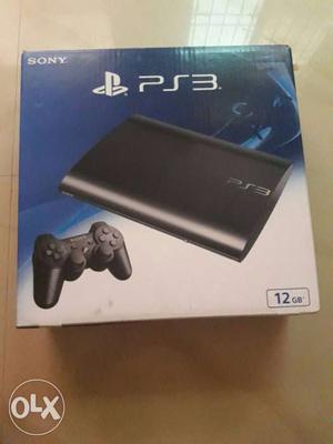 Ps 3 with box peice 12 gb