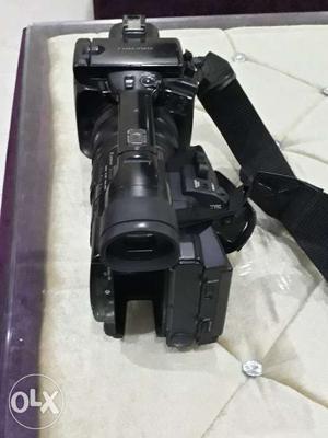 Sony hxr nx 5. Its in good condition with one