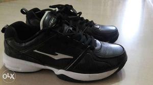 Used Men Shoe Pair [size: 8]