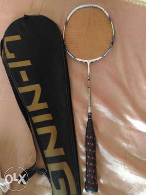 White,blue and yellow Li-ning Badminton Racket With Bag