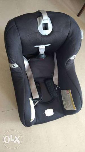 Britax Baby car seat in very good condition.