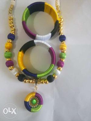 Multicolor necklace set