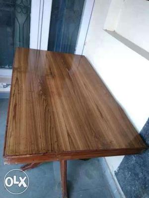 Dinning table, damaged top and without chairs is