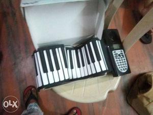 I want to sale my roll on musical keyboard, in