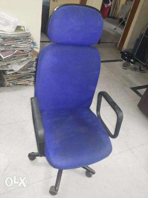 Office chair with castor
