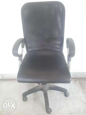 Revolving chair, one year used good condition fr
