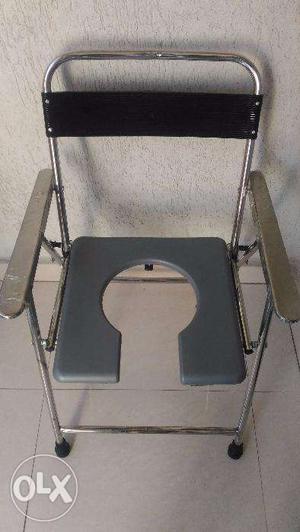 WC Heavy duty Chair