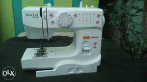 White Sew Lite Sewing Machine