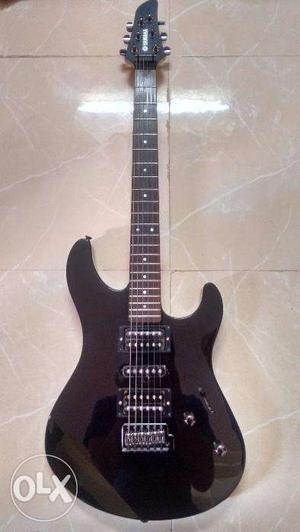 Yamaha Rgx121z Electric Guitar 2 months old with Free Case