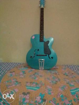 Brand new guitar of givson of crown special
