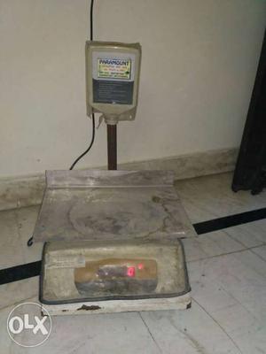 Electronic weighing machine