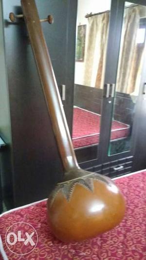 Female tanpura, high quality.