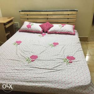 One week old queen size metal bed with