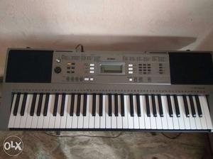 Yamaha psr 353 keyboard brand new