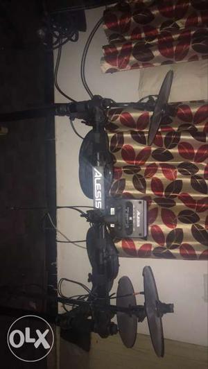 Alesis dm6 kit with tama pedal..mint condition