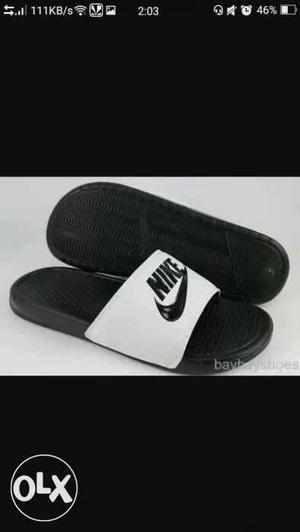 All new nike black and white flip flops