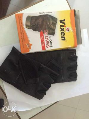 Black Vixen Sports Gloves With Box